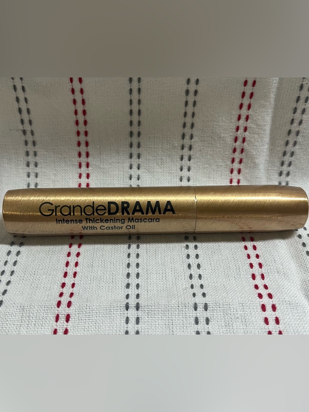 Intense Thickening Mascara – Gold